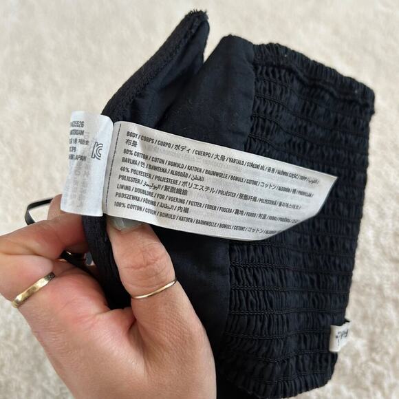 Abercrombie & Fitch Top Womens Black Puff Sleeve Smocked Crop Size XS - Picture 6 of 6